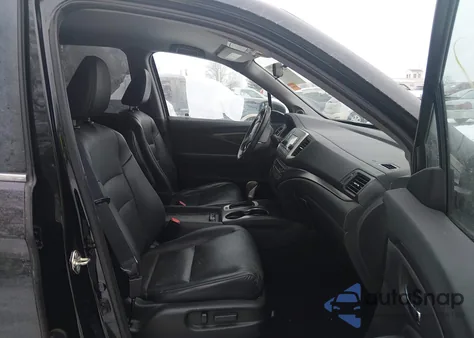 2017 Honda Ridgeline Rtl z USA, uszkodzony, nr VIN 5FPYK3F54HB031662